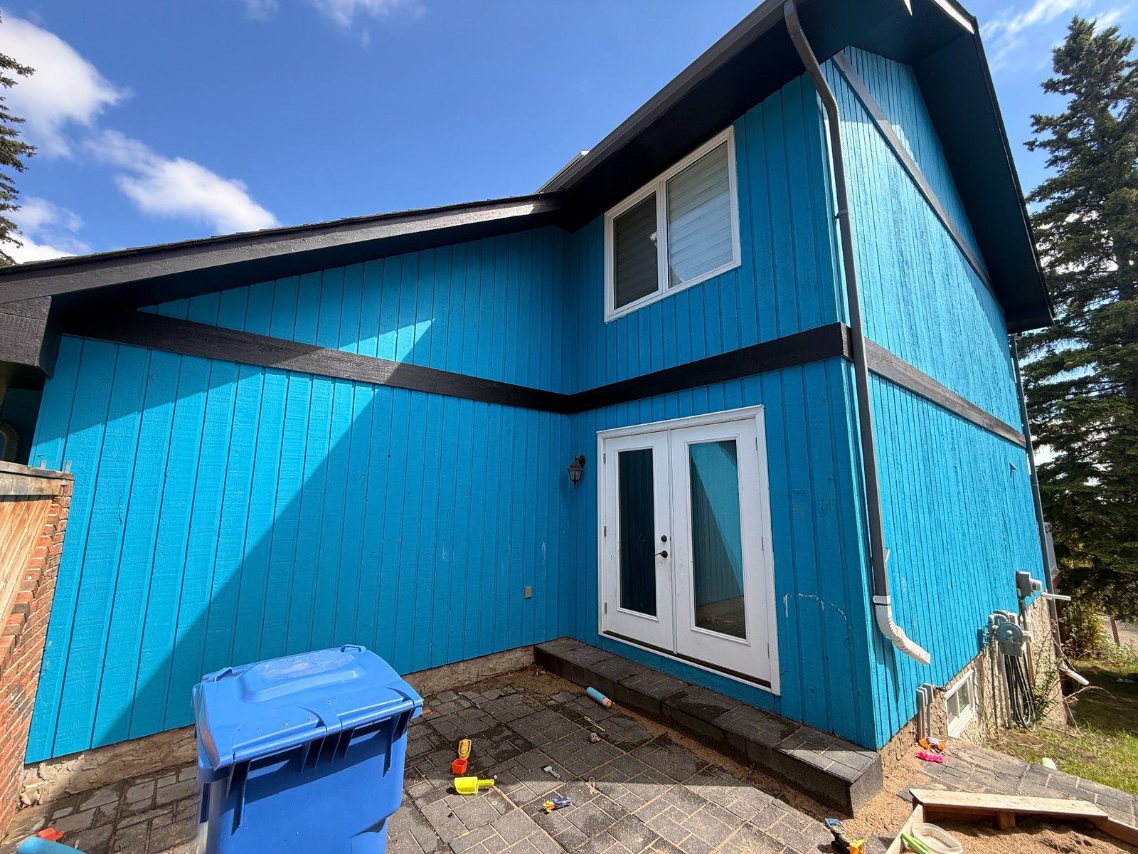 Rear entry before renovation