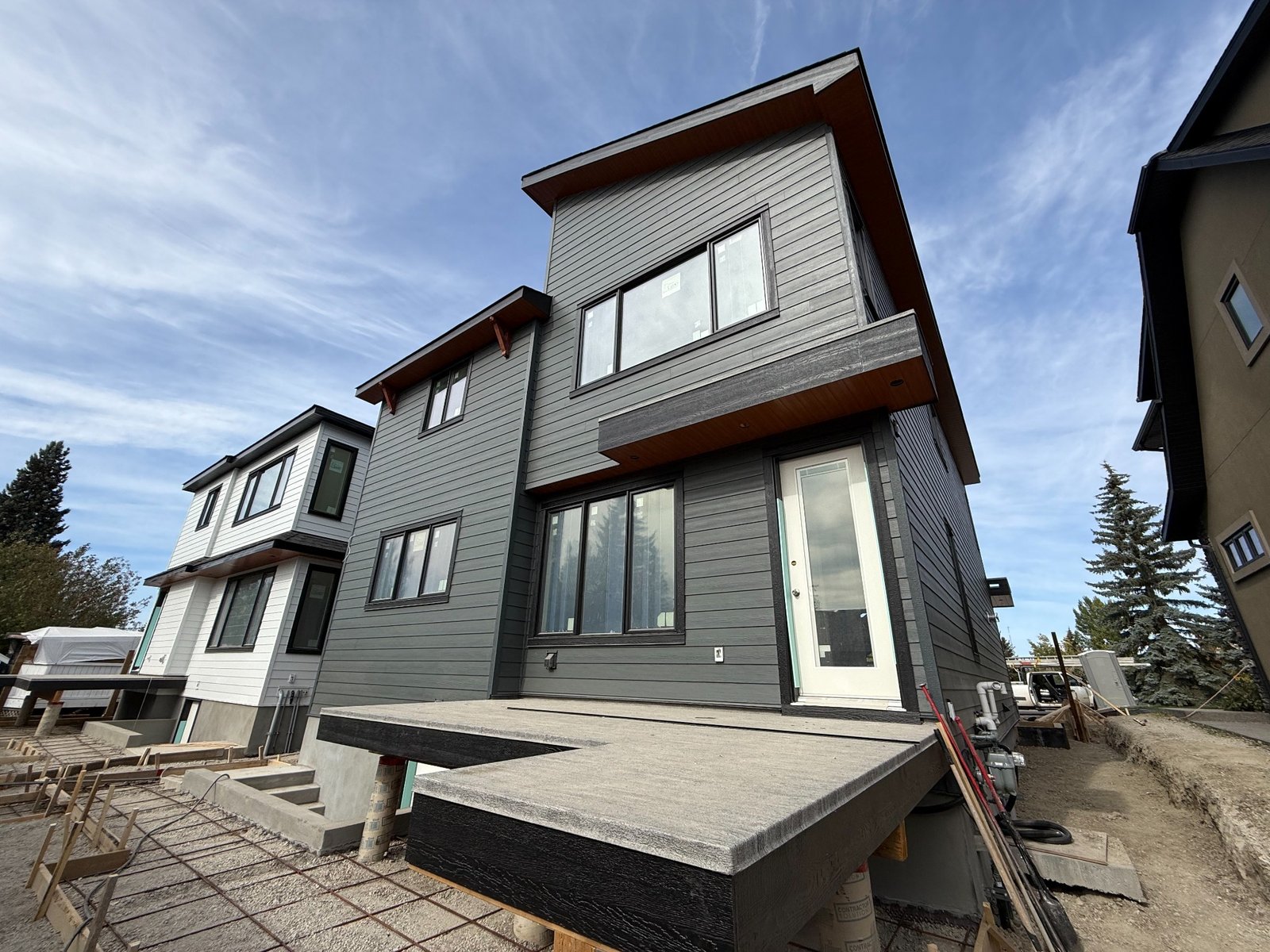 Dark finished house exterior in Calgary